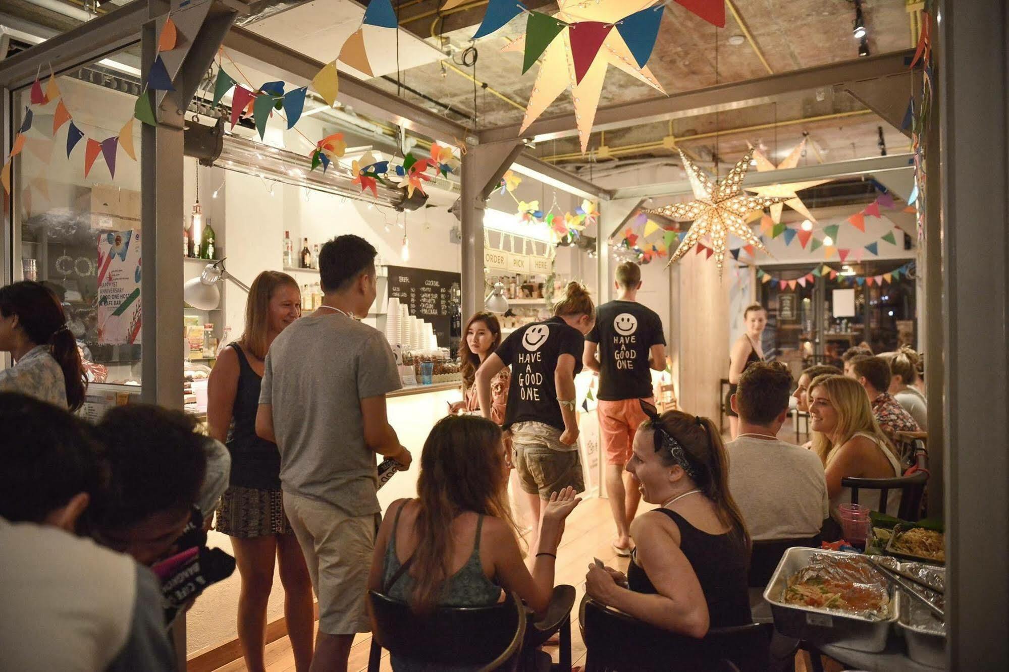 Hostel Good One Poshtel & Cafe Bar Bangkok Exteriér fotografie