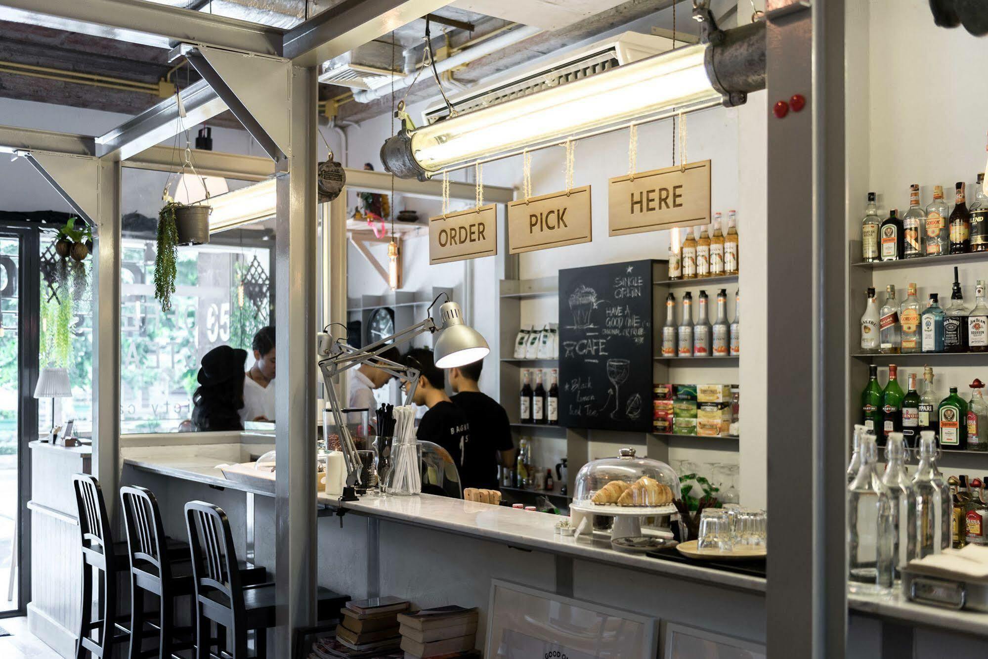 Hostel Good One Poshtel & Cafe Bar Bangkok Exteriér fotografie